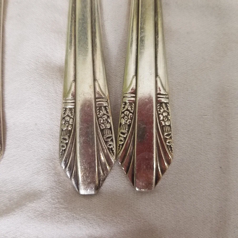 International Silver Rosalind Dinner Forks Set of 5 Silver Silverplate Good 1938